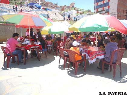 La gastronomía andina fue degustada en la Avenida Cívica