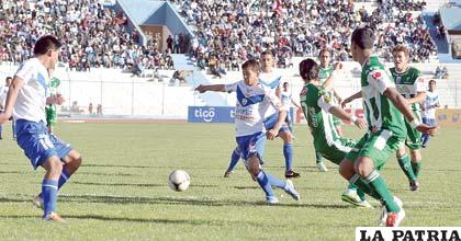 La última vez que jugaron en Oruro, ganó San José 3-2 el 15/09/2013