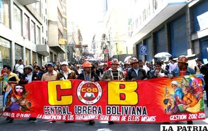 Central Obrera Boliviana (COB)