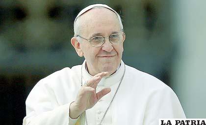 El Papa Francisco se solidarizó con los benianos