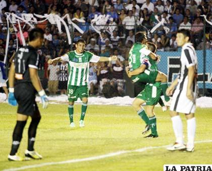 La última vez que jugaron el clásico cruceño, ganó Oriente 3-1 el 27/11/2013 