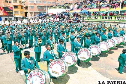 La Banda Espectacular  Pagador, 50 años de presencia en el Carnaval de Oruro, reconocida como la más antigua en su género