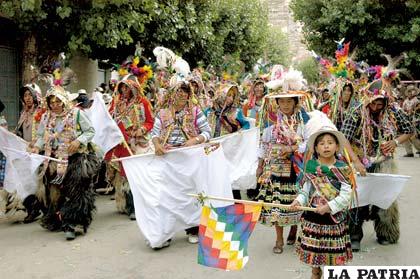 Oruro recibirá a mes de 110 conjuntos autóctonos en la Anata Andina