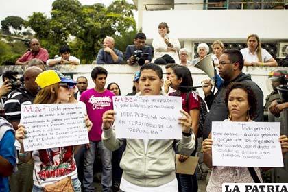 Continúan las movilizaciones en Venezuela
