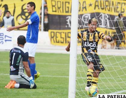Nelvin Soliz hizo doblete en el partido