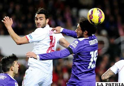 Una acción del partido en el que venció Sevilla a Espanyol (3-2)