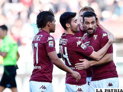Festejo de los de Torino por la victoria de 5-1 ante Sampdoria 