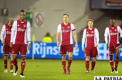 La tristeza de los jugadores de Ajax por la derrota ante Vitesse
