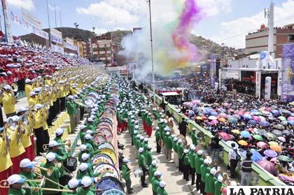 El Festival de Bandas hace retumbar a Oruro