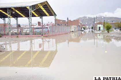 Varias zonas de la ciudad se vieron afectadas por la lluvia y las inundaciones