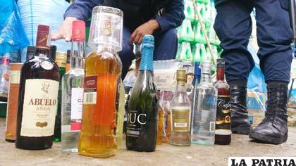 Varias bebidas alcohólicas fueron comisadas en la calle Backovic y Ayacucho