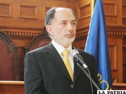 El presidente de la Corte Suprema de Chile, Sergio Muñoz Gajardo
