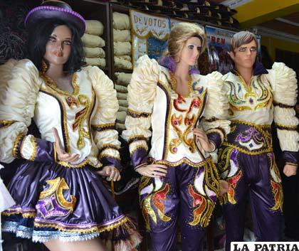 El diseño para cada traje en los caporales es fundamental