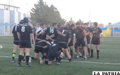 Durante el entrenamiento del equipo de las Panteras