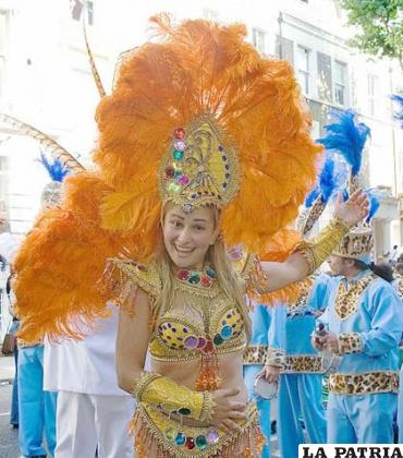 Notting Hill (Londres)
Muchos no conocen este barrio de Londres precisamente por su Carnaval, uno de los más bonitos del mundo y uno de los pocos que se celebra en agosto