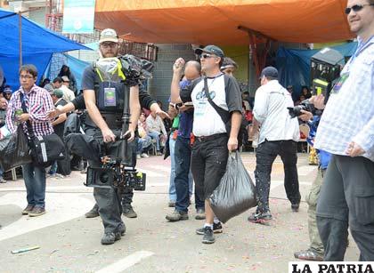 Cineastas en la plaza 10 de Febrero