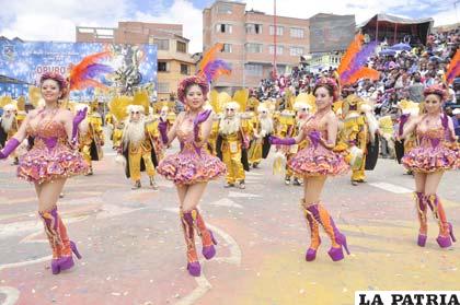 Simpáticas figuras de la Morenada Central Oruro