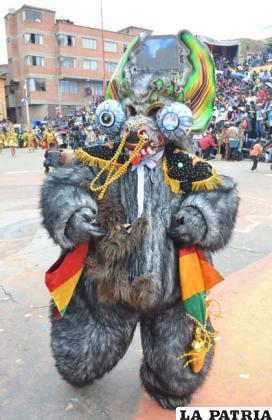 Oso de la Diablada Oruro