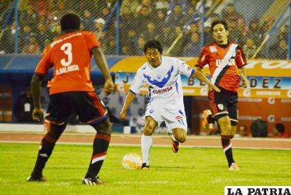 La acción de juego de la victoria de San José ante River Plate