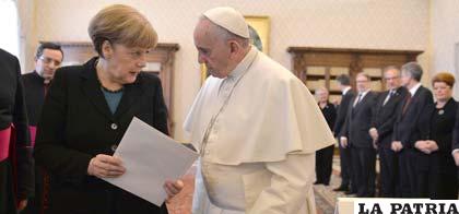 La canciller alemana Angela Merkel y el Papa Francisco