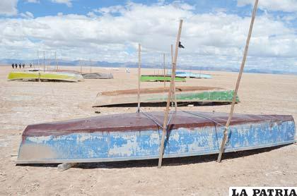 Varios pesqueros del lago Poopó quedaron sin fuente de trabajo