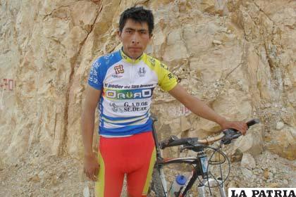 El ciclista Basilio Ramos que logró el primer lugar de la competencia