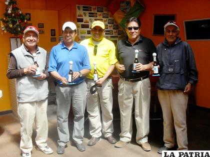 Golfistas que lograron los primeros lugares en el torneo