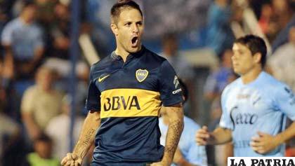 Martínez anotó de penal para Boca Juniors