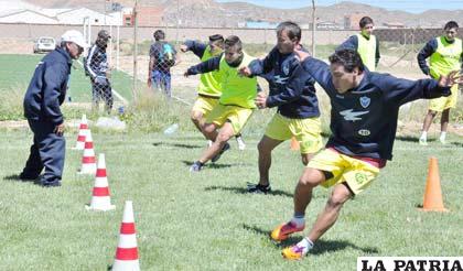 Los “santos” continúan con su trabajo de preparación