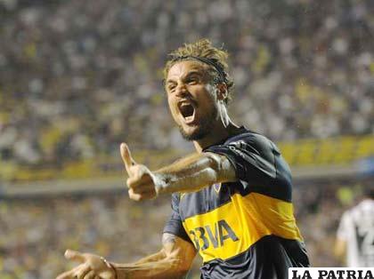 Pablo Daniel Osvaldo anotó el segundo de Boca Juniors