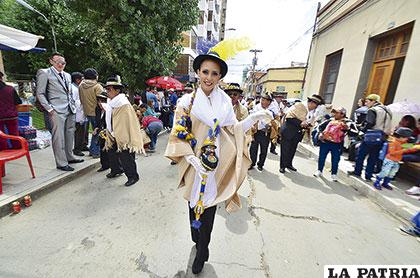 Hermosa figura de la Morenada Central 
