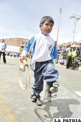 Pequeño caporal del Centro Tradicional Negritos del Pagador