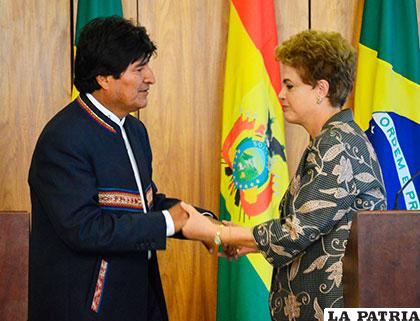 El Presidente Morales es recibido por su par de Brasil, Dilma Rousseff /abi.bo