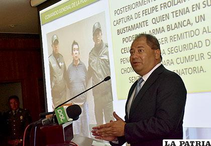 Ministro de Gobierno, Carlos Romero, fue quien informó sobre la captura de 