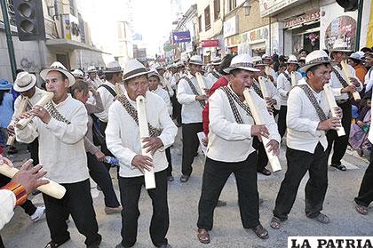 Los talentosos vientistas de Curahuara de Carangas