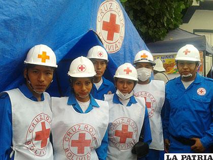 Miembros de la Cruz Roja