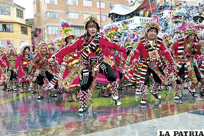 Fuerza y coraje en la danza de los tinkus