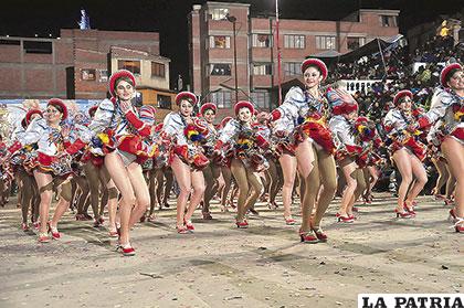 Simpáticas damitas de los caporales Reyes de la Tuntuna ENAF