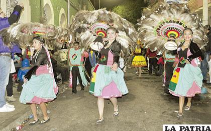 Elegancia de la danza Suri UTO
