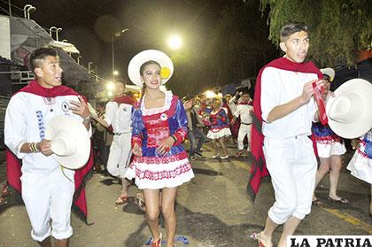 Alegre danza de los tupiceños