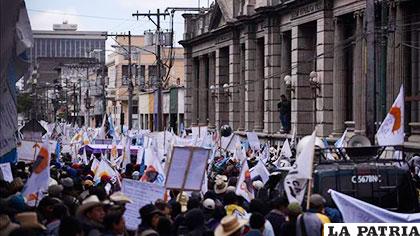 La masiva marcha que se generó en Guatemala