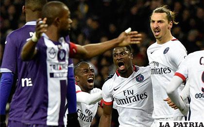 Ibrahimovic contribuyó a la victoria Paris del Saint Germain