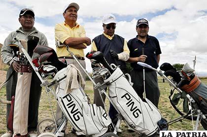 Deportistas del golf que participarán en la competencia de este domingo