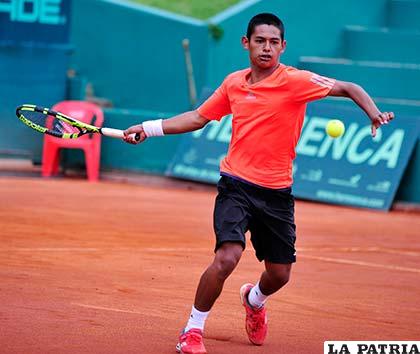 Juan Carlos Aguilar en plena competencia