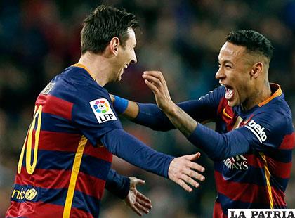 Messi y Neymar festejan la goleada de Barcelona a Celta