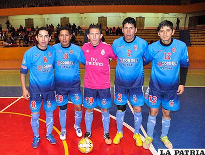Cobbel imparable, es el favorito para alcanzar el título
