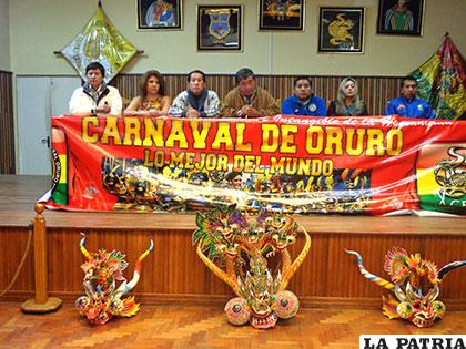 En conferencia de prensa informaron sobre viajes al exterior de los conjuntos folklóricos