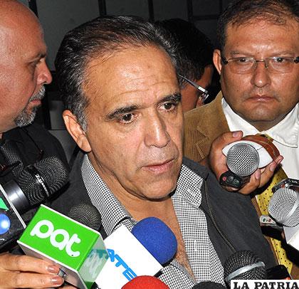 Mauricio Méndez prestó declaraciones en Sucre /APG
