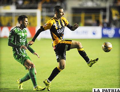 Escobar con el dominio de la pelota, no pudo anotar en las opciones que se le presentaron /APG
