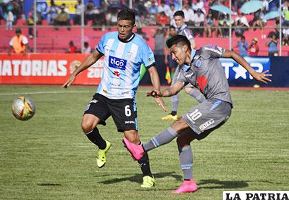Cardozo remata al arco contrario sin éxito /APG